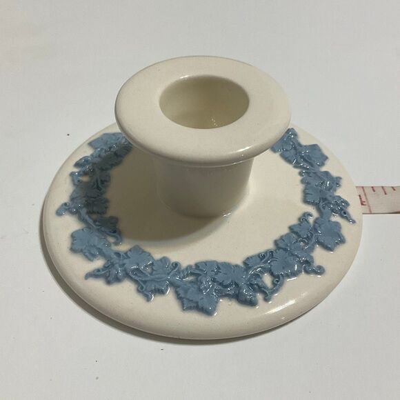 Pair of Vintage Wedgewood Candlestick Holders - Picture 1 of 9